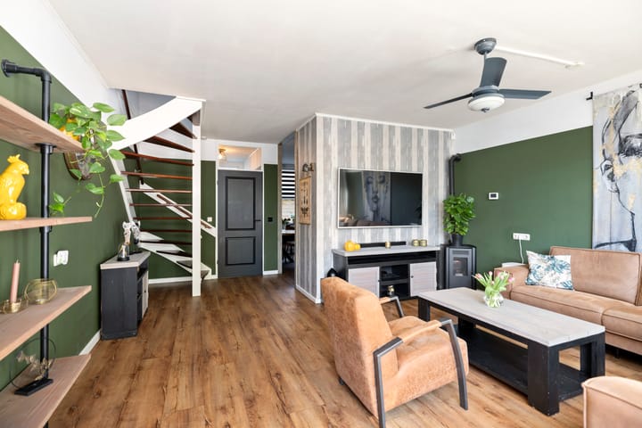 Foto 4 van Schrijnwerkershorst 236