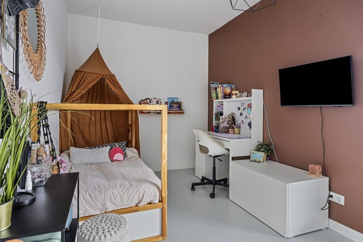 Photo 29 of Oostzeestraat 16