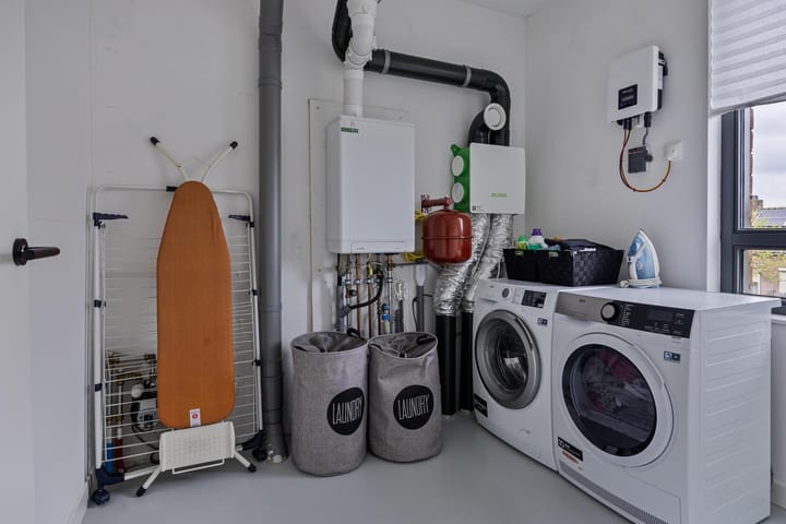 Photo 31 of Oostzeestraat 16