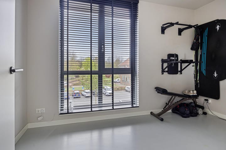 Photo 32 of Oostzeestraat 16