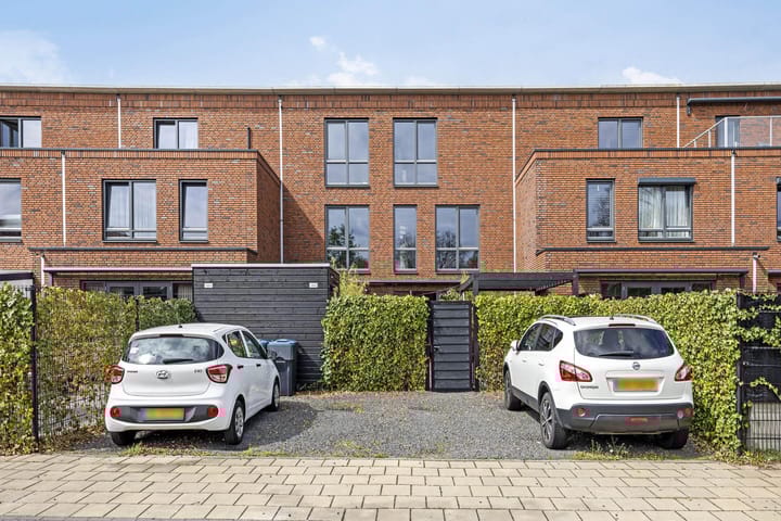 Photo 42 of Oostzeestraat 16