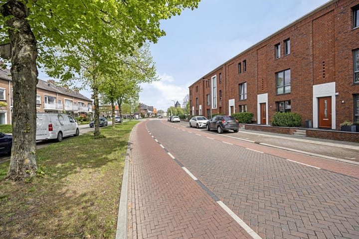 Photo 45 of Oostzeestraat 16
