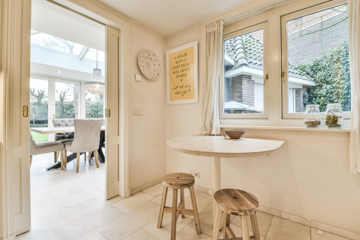 Foto 9 van Naarderstraat 43