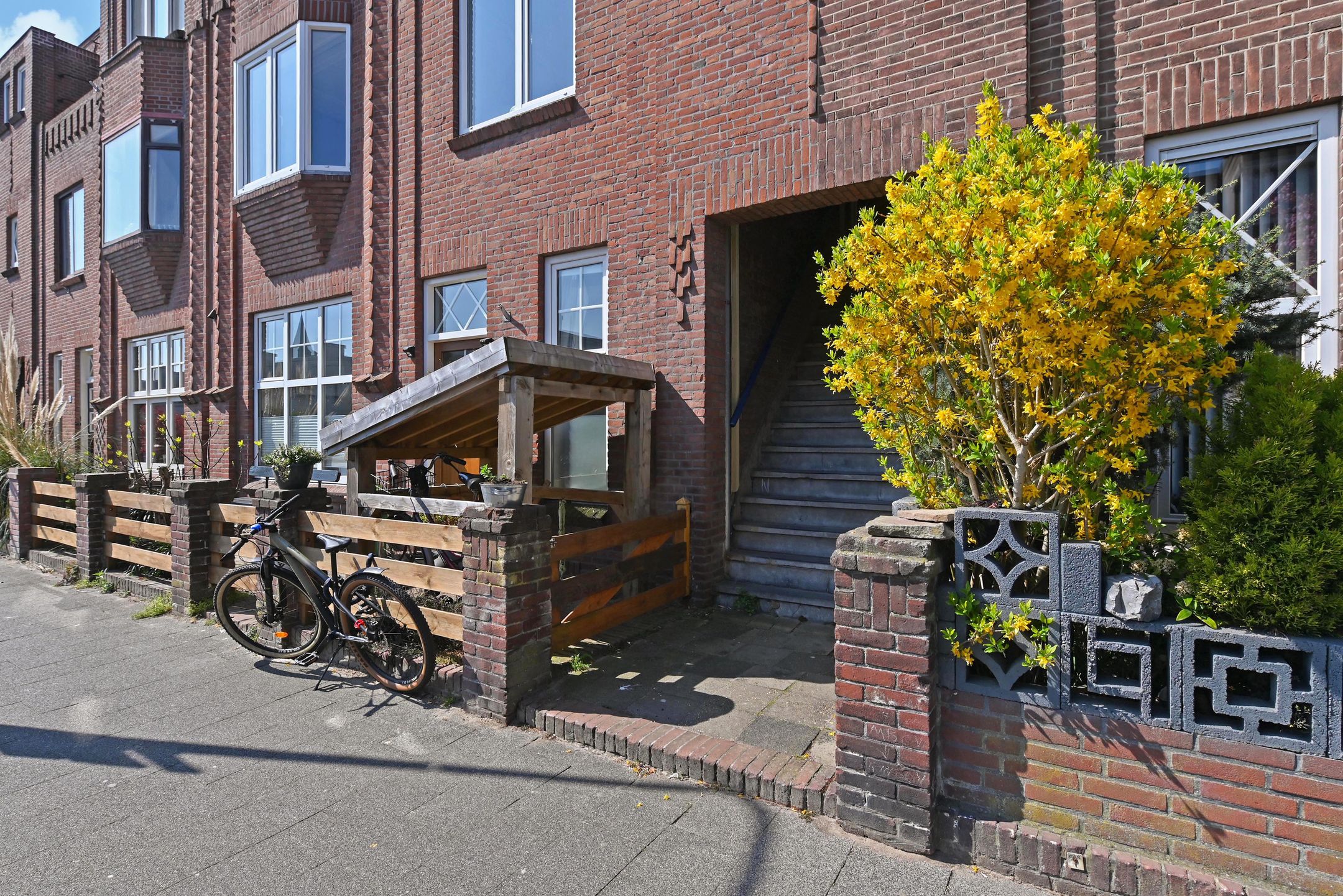 Photo 36 of Irisstraat 149