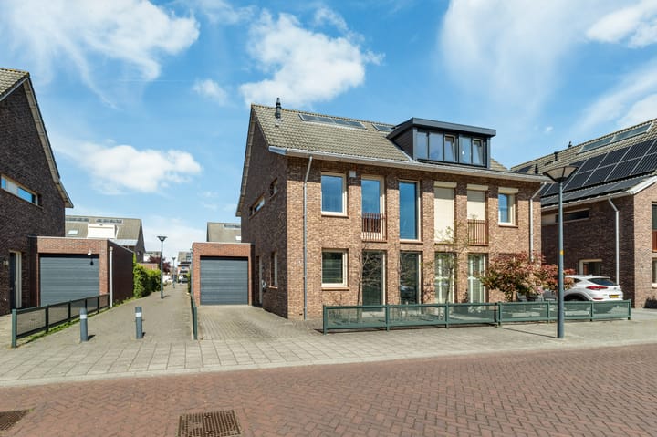 Bekijk foto van Colonnade 24