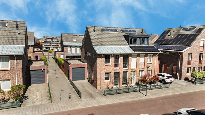 Photo 6 of Colonnade 24