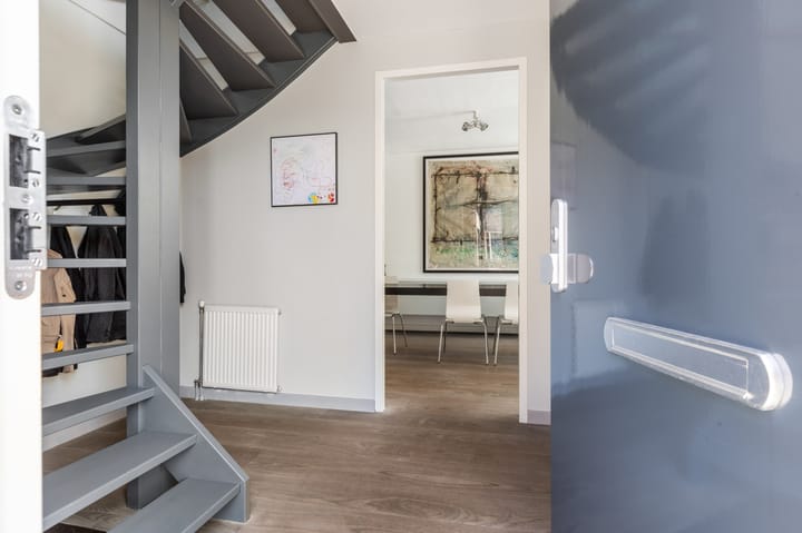 Photo 9 of Colonnade 24