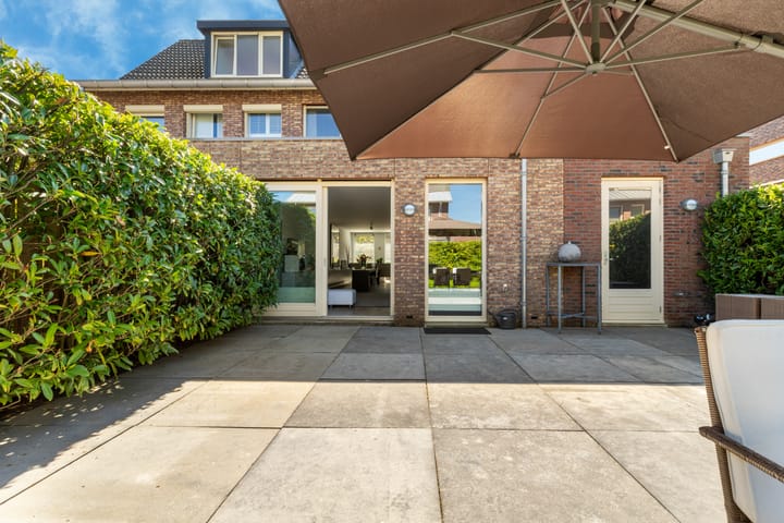 Photo 20 of Colonnade 24