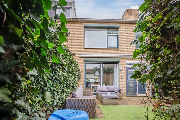 Photo 28 of Jan van Riebeeckstraat 18