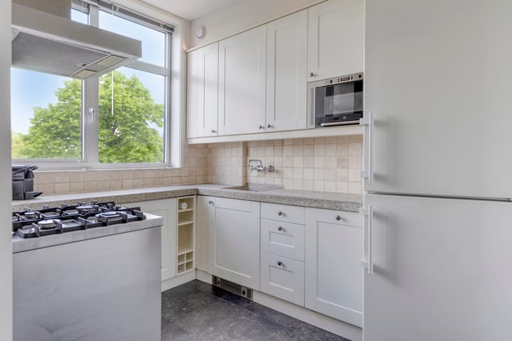 Foto 15 van Herman Robbersstraat 82-E