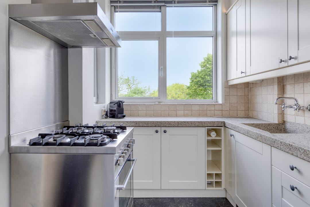 Photo 16 of Herman Robbersstraat 82-E