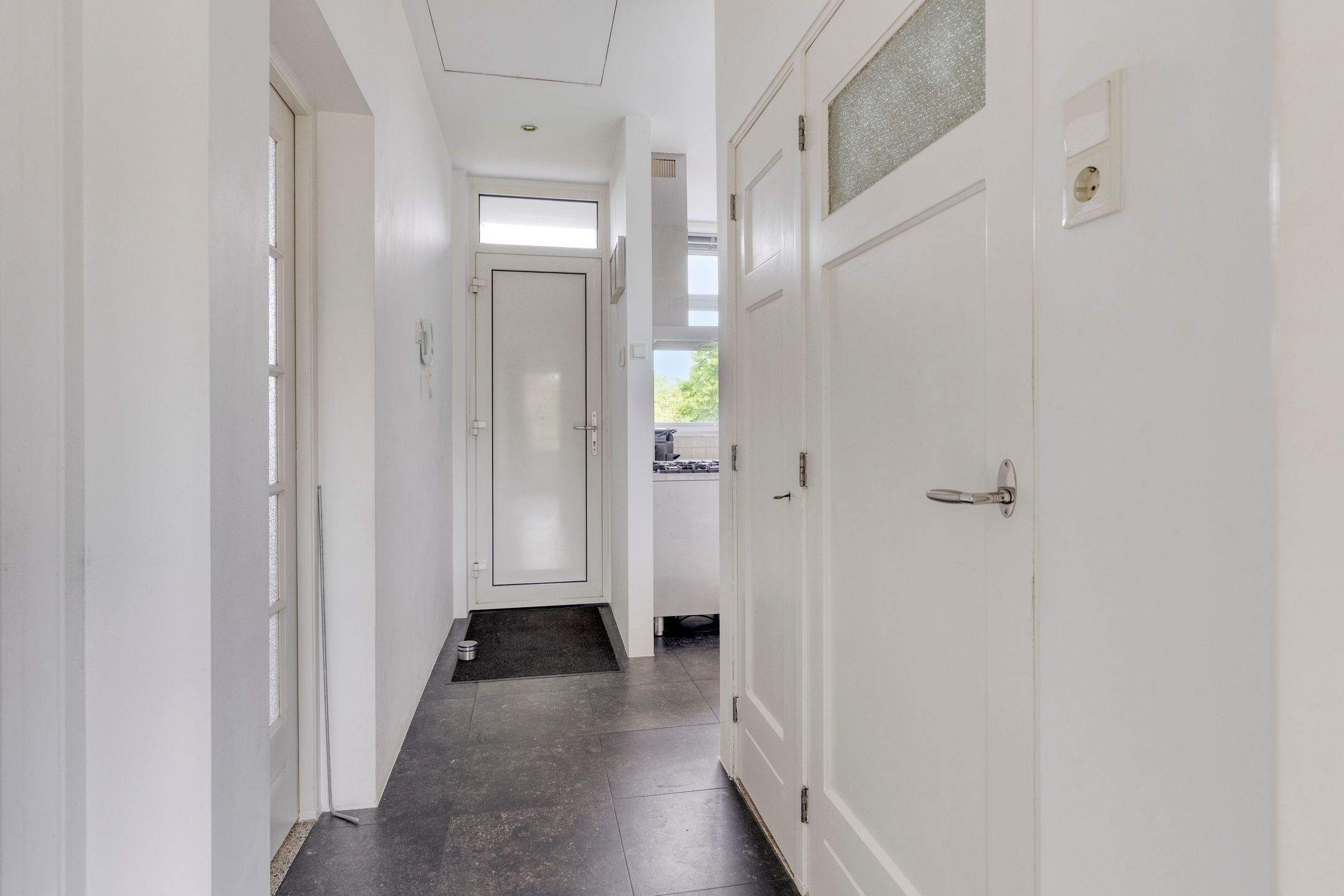 Photo 21 of Herman Robbersstraat 82-E