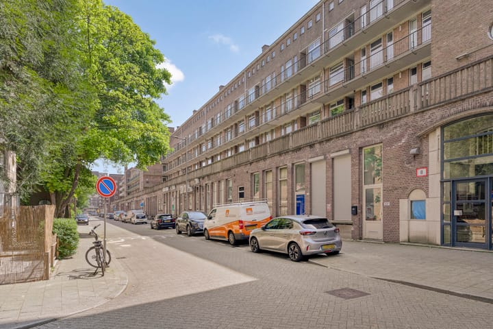 Foto 32 van Herman Robbersstraat 82-E