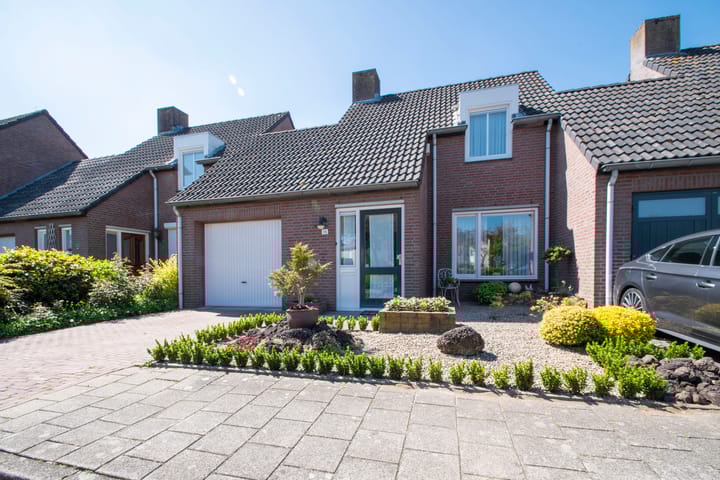 Foto 1 van Jan Mennenstraat 16