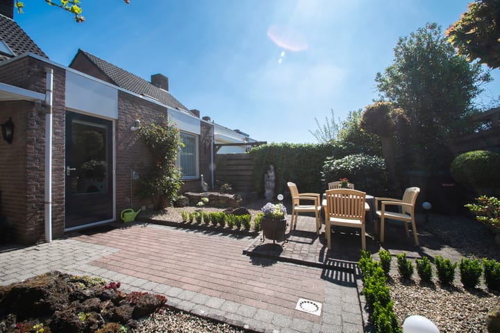 Foto 22 van Jan Mennenstraat 16