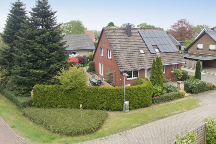 Foto 2 van Nelkenstraße 1