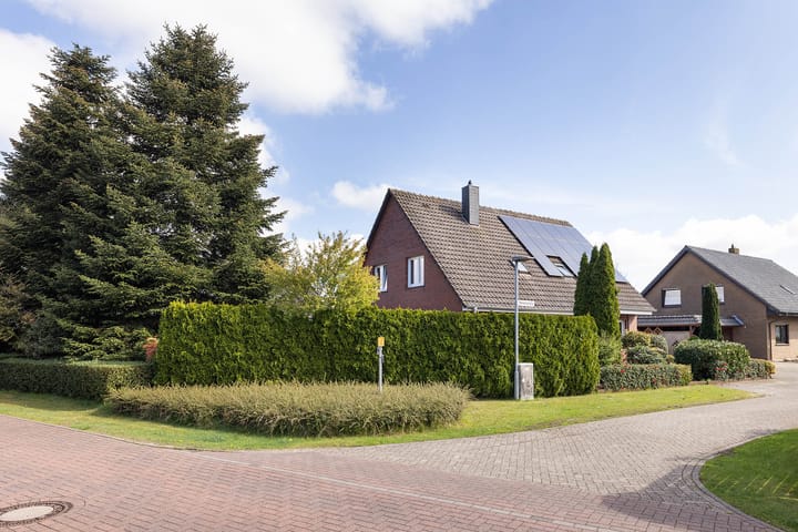 Foto 45 van Nelkenstraße 1