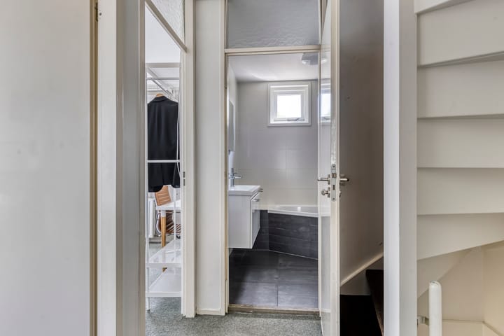 Foto 17 van Graaf Adolflaan 1