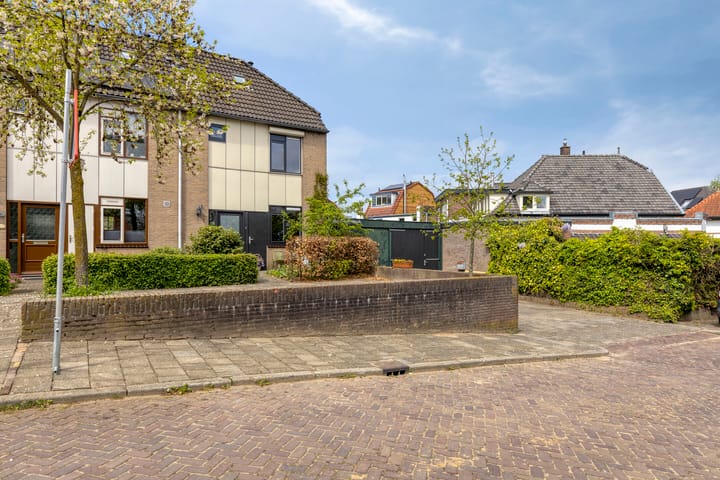 Foto 30 van Graaf Adolflaan 1