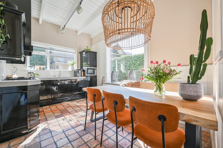 Photo 3 of Burgemeester van Oordtstraat 7