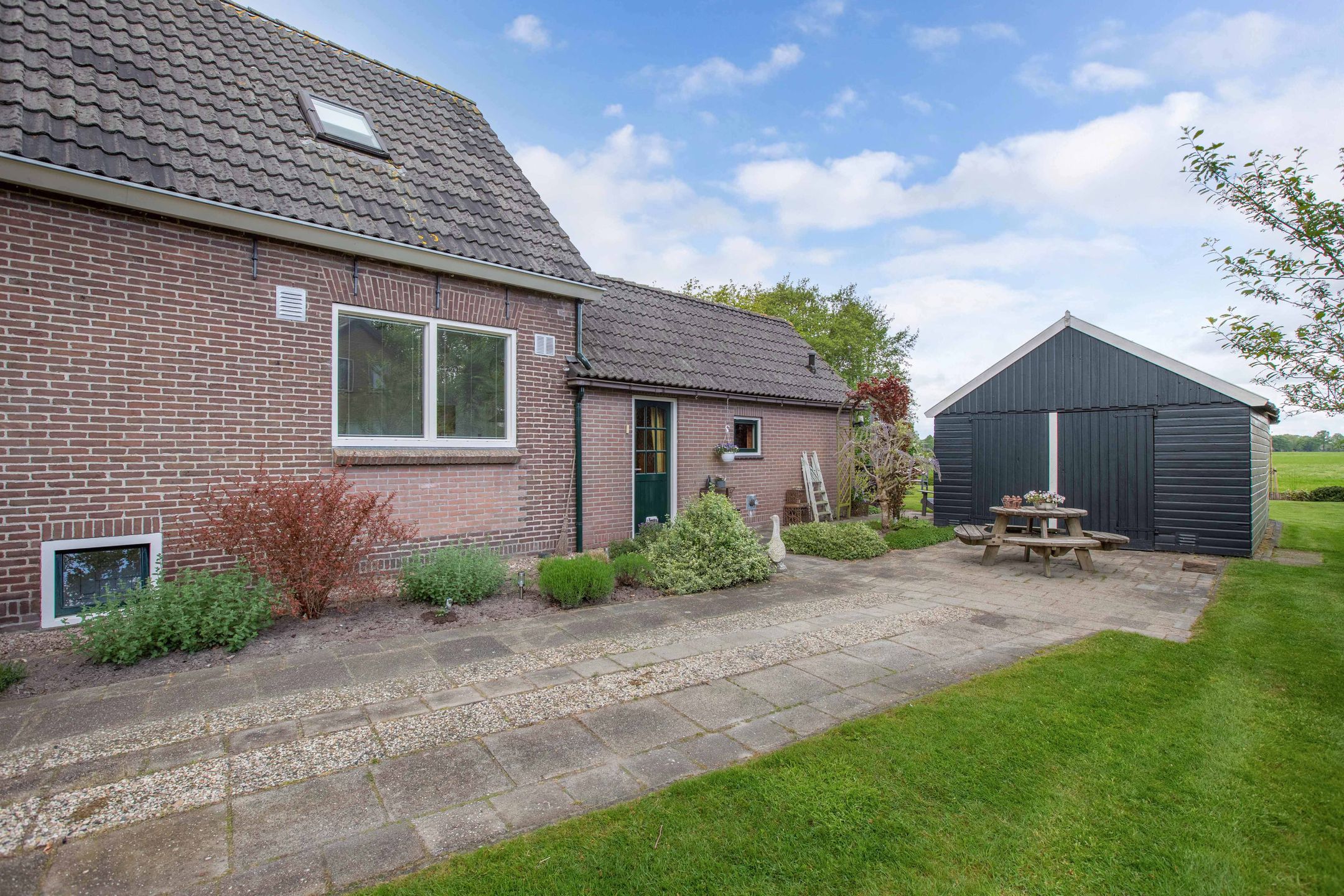 Foto 39 van Hoofdweg 245