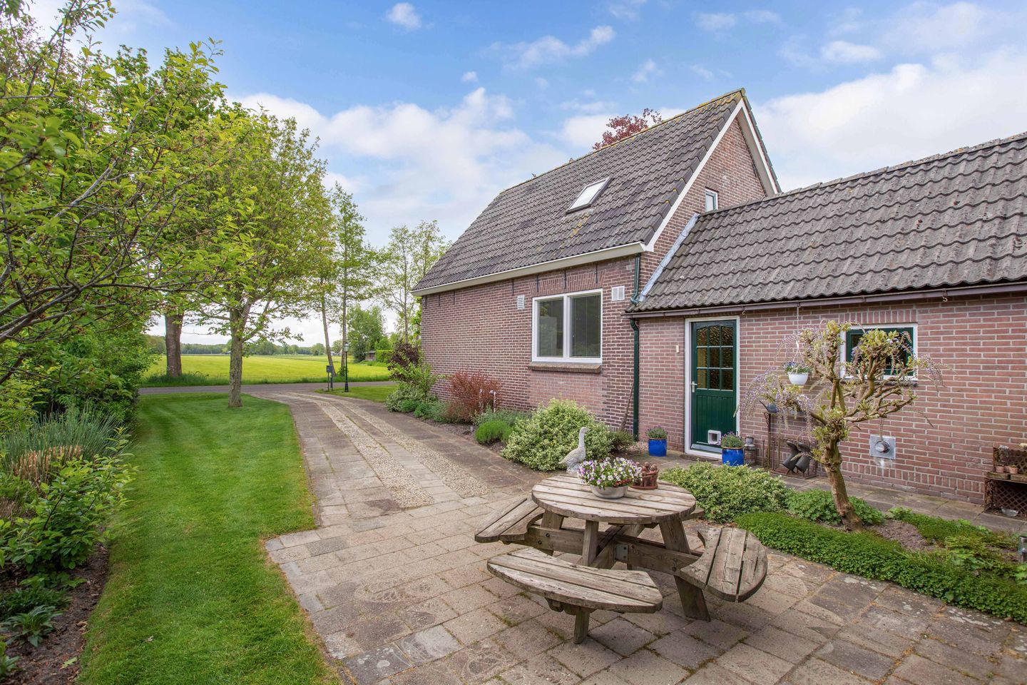 Foto 40 van Hoofdweg 245