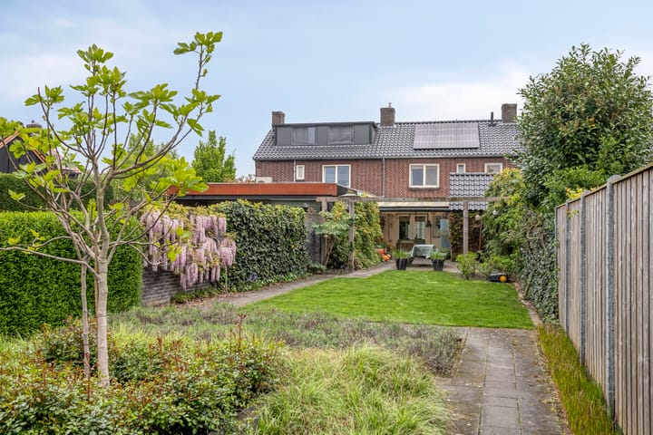 Foto 2 van Wervelstraat 4