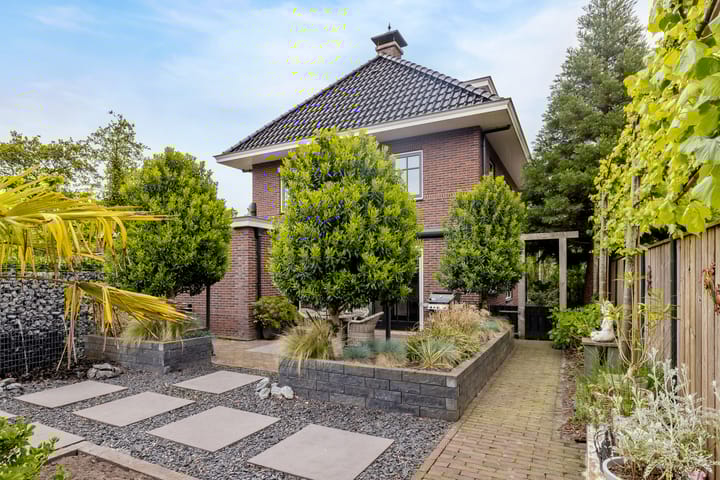 Foto 47 van Carneool 31