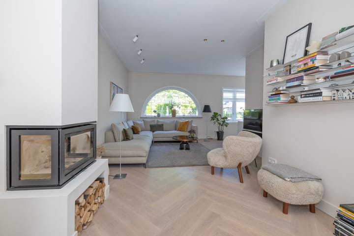 Foto 2 van C.J.van Houtenlaan 3