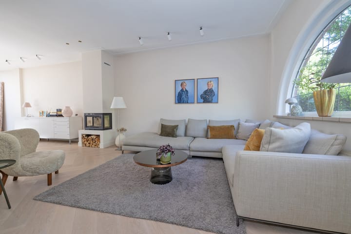 Foto 15 van C.J.van Houtenlaan 3