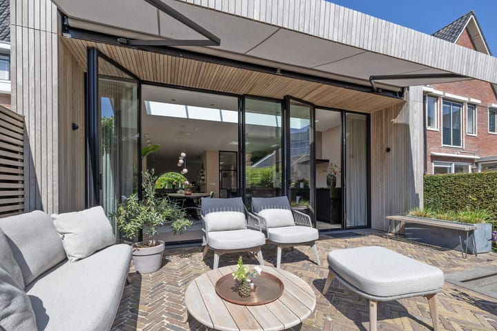 Foto 25 van C.J.van Houtenlaan 3