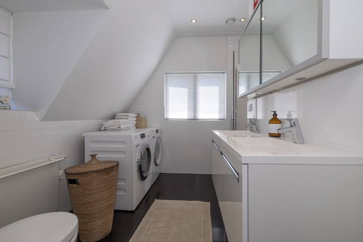 Foto 38 van C.J.van Houtenlaan 3