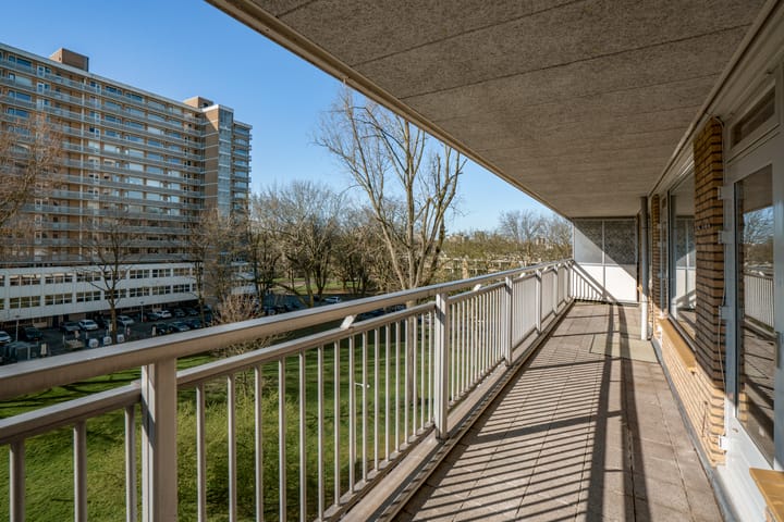 Photo 17 of Arent Janszoon Ernststraat 13