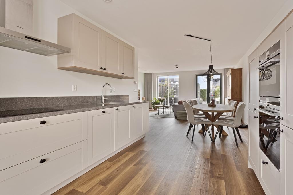 Photo 12 of Silenestraat 2