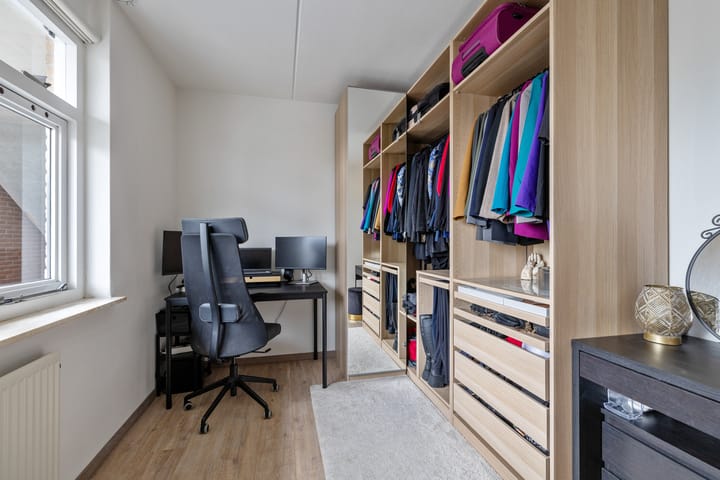 Photo 18 of Velduil 11