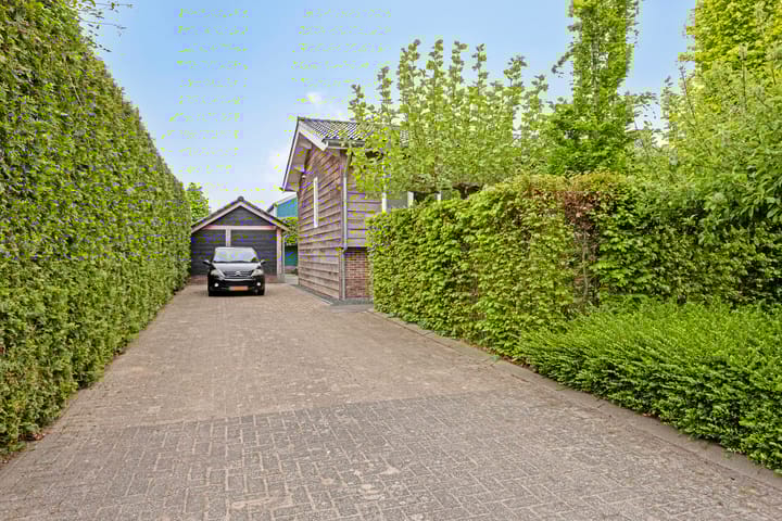 Photo 5 of Uiterwaardenstraat 32-A