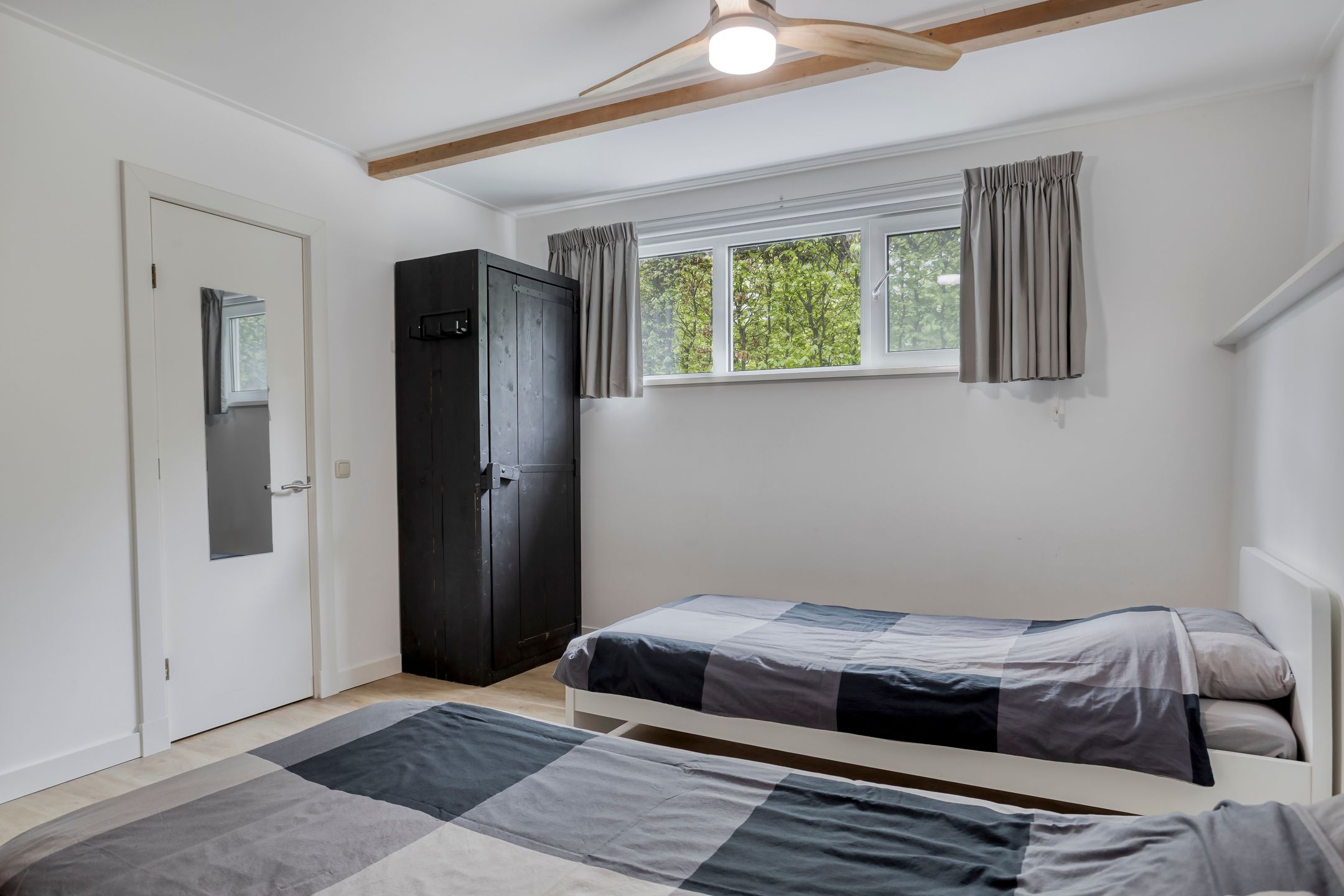 Photo 30 of Uiterwaardenstraat 32-A