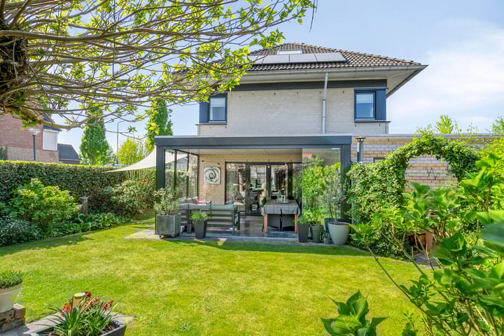 Photo 28 of Muzenlaan 88