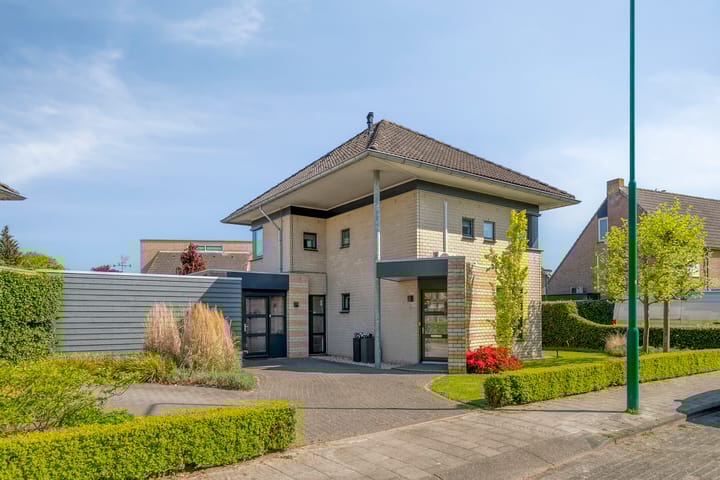 Photo 33 of Muzenlaan 88