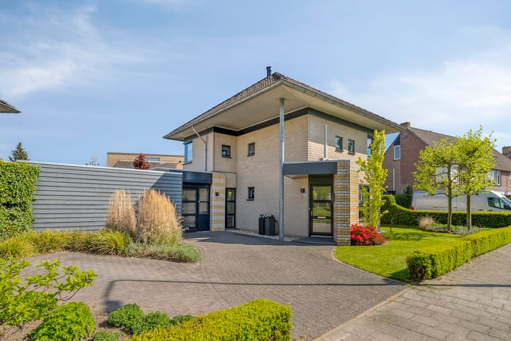 Photo 34 of Muzenlaan 88