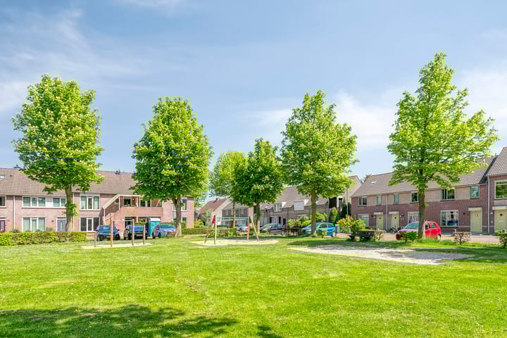 Photo 35 of Muzenlaan 88