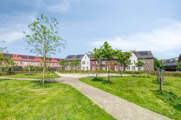 Photo 36 of Muzenlaan 88