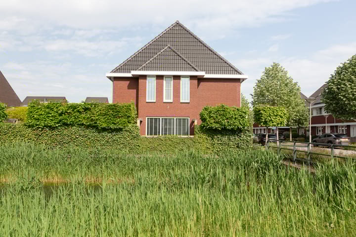 Photo 6 of Burg. Rippingstraat 1-A