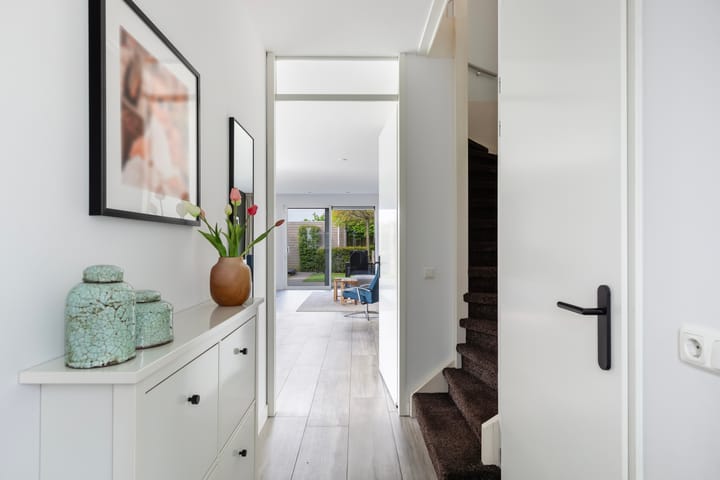 Photo 9 of Burg. Rippingstraat 1-A