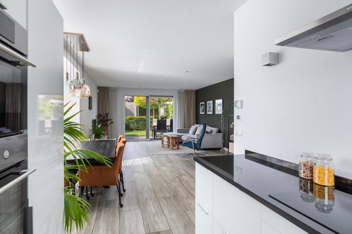 Photo 27 of Burg. Rippingstraat 1-A