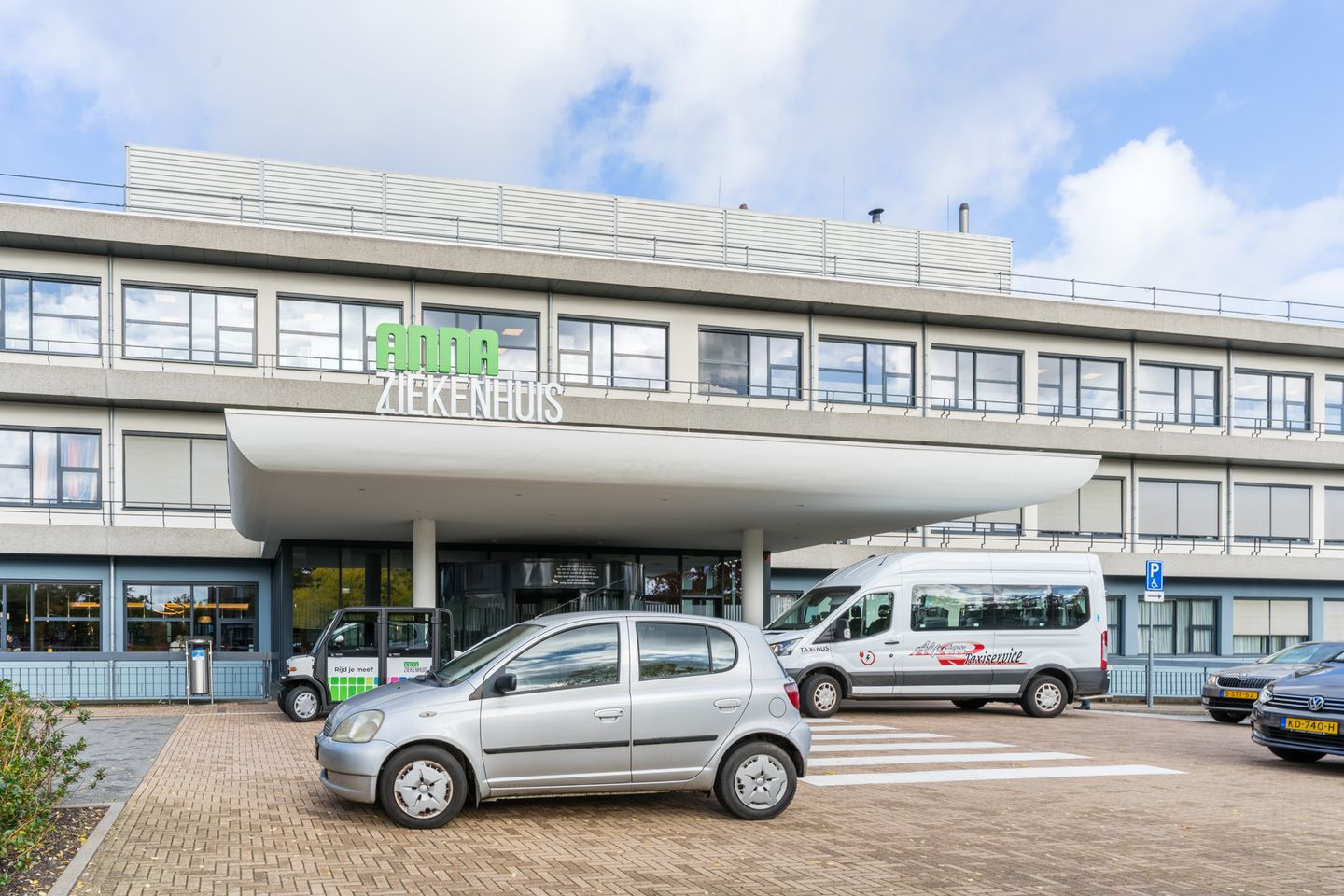 Photo 25 of Adelaartlaan 102