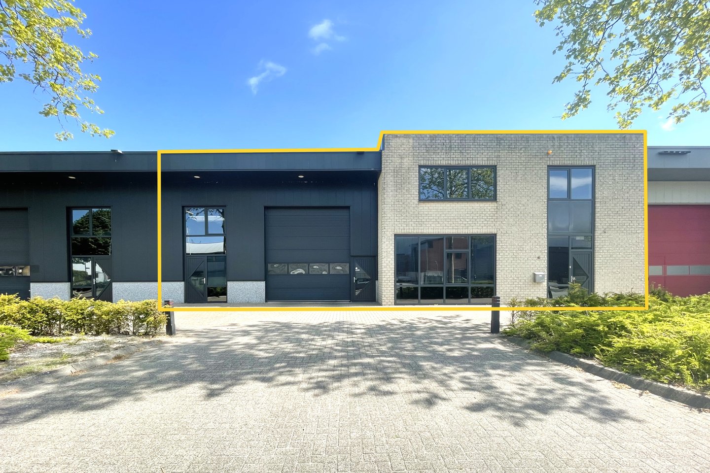 Bekijk foto 2 van Van Leeuwenhoekstraat 16