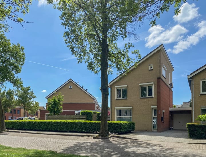 Foto 1 van Vierlanderstraat 2