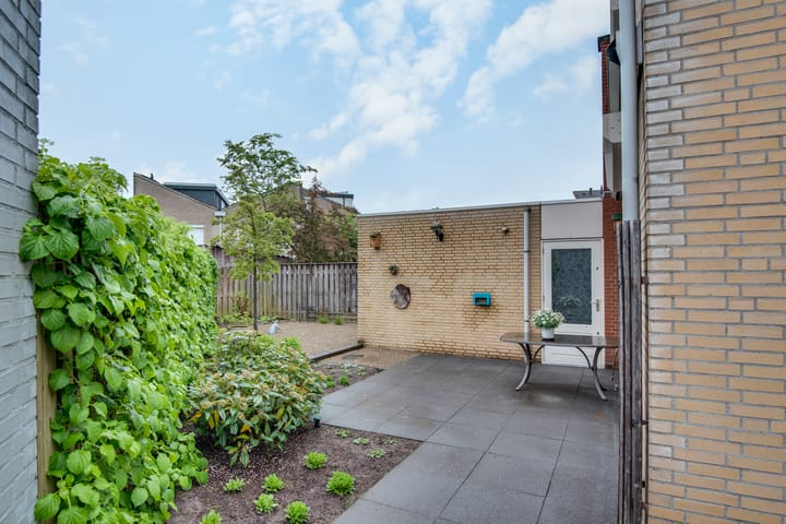 Foto 25 van Vierlanderstraat 2