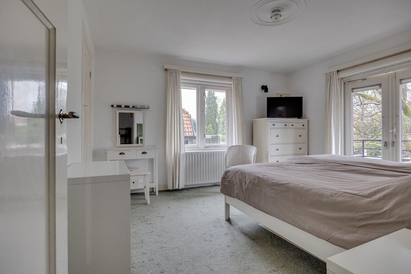 Foto 19 van Leusderweg 265